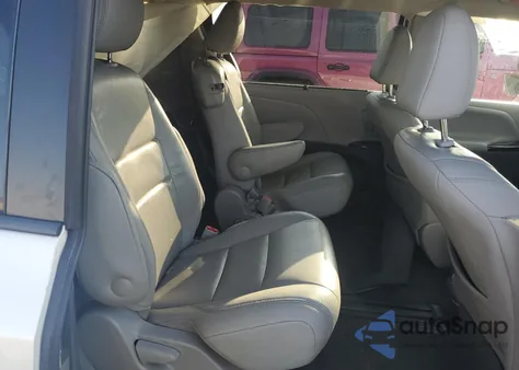 2015 Toyota Sienna Xle из США, поврежденный, VIN 5TDYK3DC2FS642468